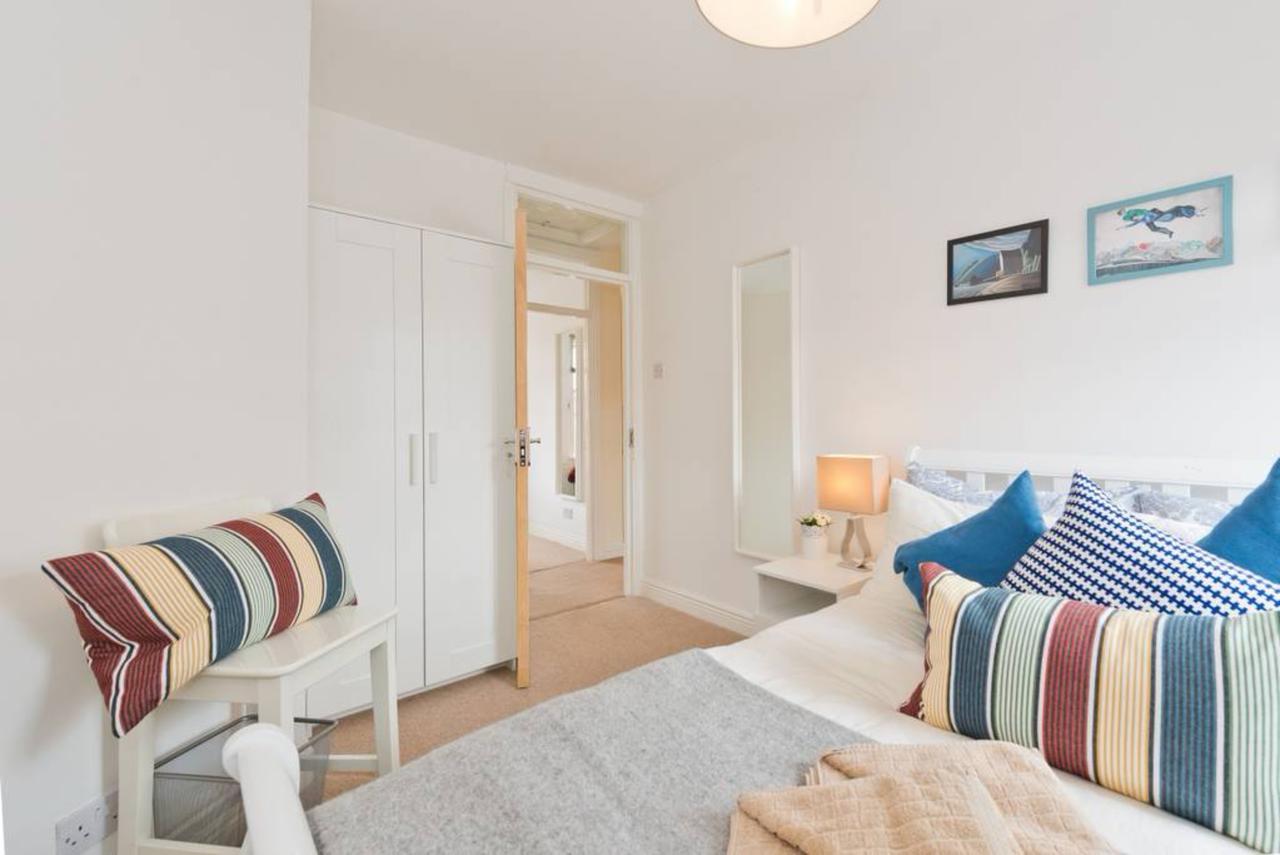 2 Bedroom Riverside Apartment Sleeps 5 Dublin Buitenkant foto